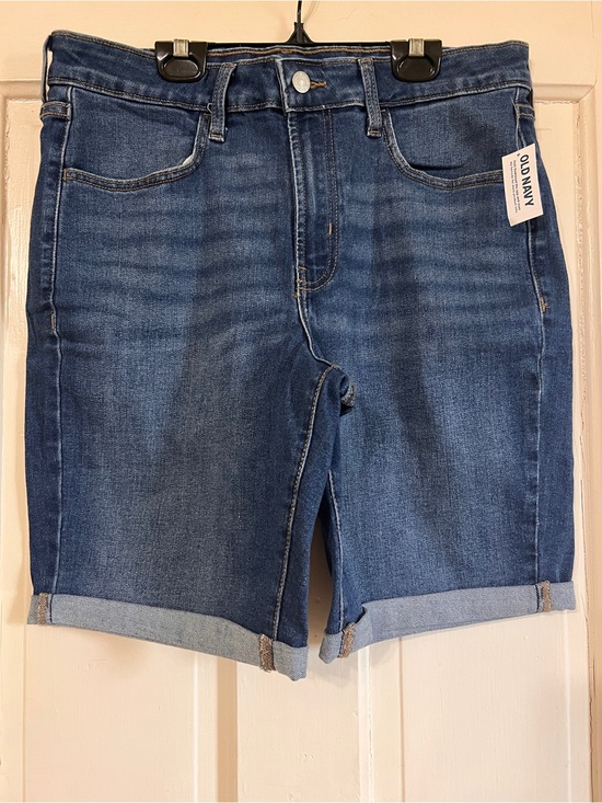 Old Navy Pants - Old Navy Blue Denim Shorts with Contrast Stitching NWT size 12